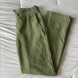 LULULEMON LOUNGEFUL STRAIGHT LEG SWEAT PANT